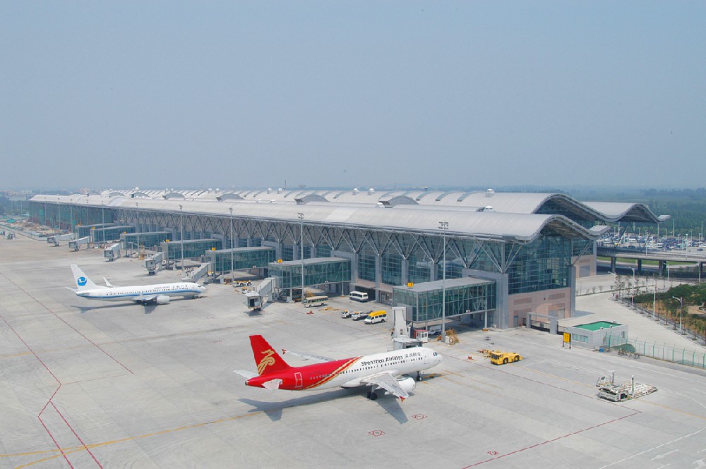新鄭國(guó)際機(jī)場(chǎng)